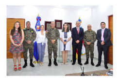 Comandante General del Ejército recibió en su despacho la visita de  cortesía del excomandante de la Fuerza Aérea Colombiana – Lo Mejor de la  Semana SDE